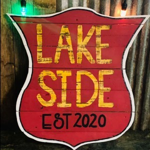 Lakeside Bar & Live Music