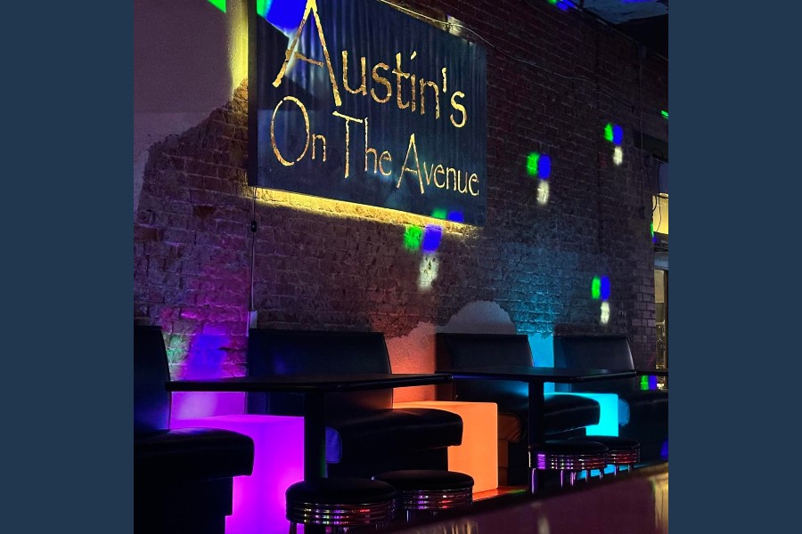 Austin's on the Avenue