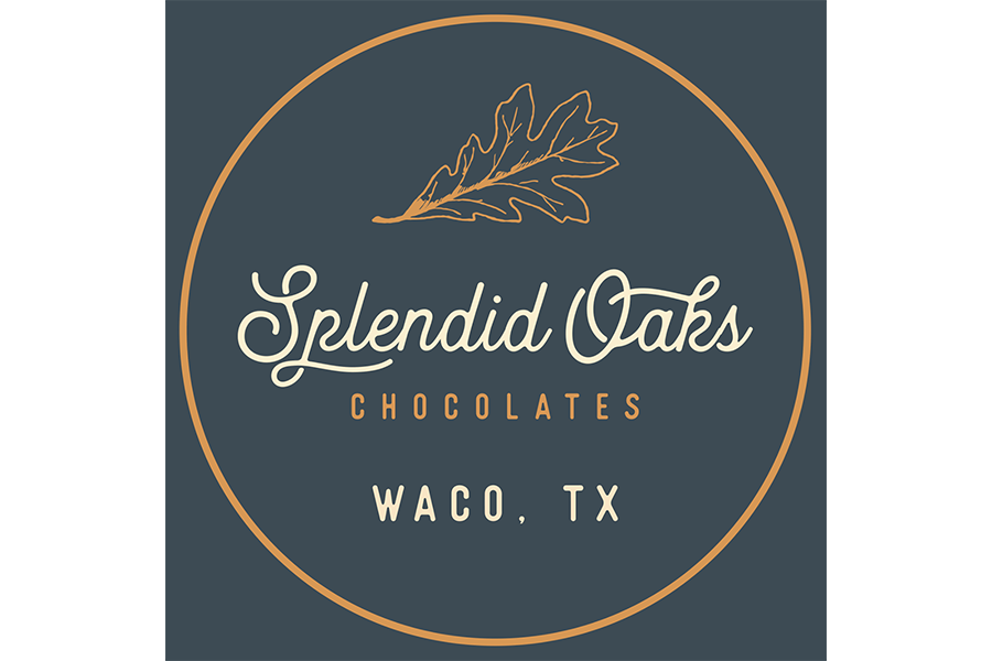 A circular logo for Splendid Oaks Chocolates in Waco, Texas, featuring an oak leaf in McLennan County, Texas.