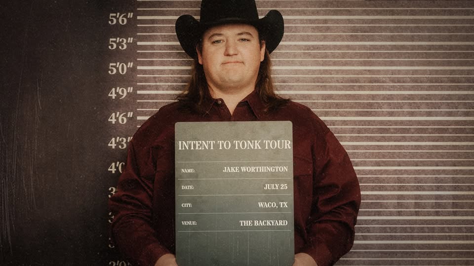 A man in a cowboy hat poses for a mugshot-style concert tour announcement in McLennan County, Texas.